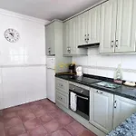 Charming Townhouse For Holiday In Nueva *