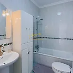 Сasa de vacaciones Charming Townhouse For Holiday In Nueva *